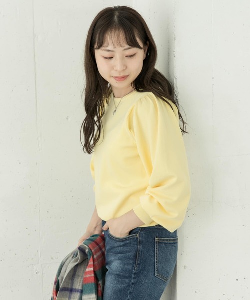 URBAN RESEARCH Sonny Label(アーバンリサーチサニーレーベル)の「ショルダーギャザーニットプルオーバー(ニット/セーター・レディース・オフホワイト/イエロー/ブラック・FREE)」の1枚目の写真