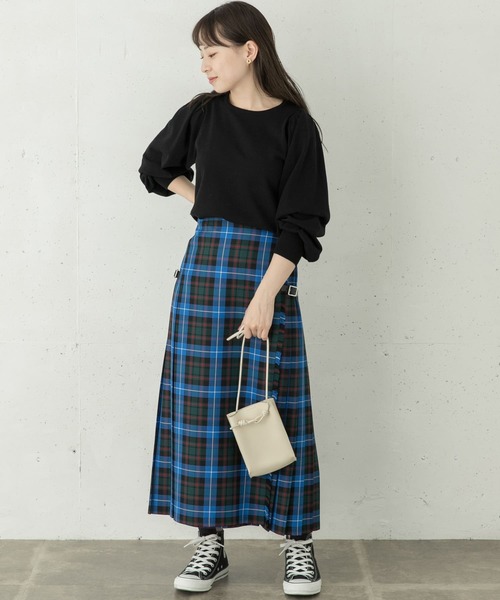 URBAN RESEARCH Sonny Label(アーバンリサーチサニーレーベル)の「ショルダーギャザーニットプルオーバー(ニット/セーター・レディース・オフホワイト/イエロー/ブラック・FREE)」の16枚目の写真