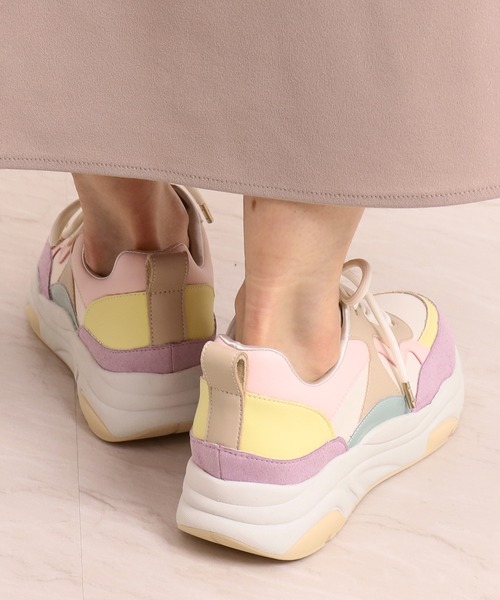 +diana（プラスダイアナ）の「【HIT ITEM】大人ダッドスニーカー（スニーカー・レディース・ホワイト/ベージュ×ブラック/ベージュ系その他/カーキ系/ブラック/パープル/ダークベージュ/ホワイト×ブラック/グレー・22/25.5/25/23.5/22.5/21.5/24/24.5/23/22.0cm/23.0cm/25.0cm/22.5cm/23.5cm/24.5cm/24.0cm/21.5cm/25.5cm）」の15枚目の写真