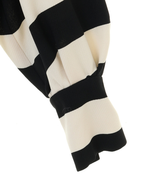 Tiara(ティアラ)の「ボーダープリントボリュームスリーブトップス(シャツ/ブラウス・レディース・アイボリー/モカ・FREE)」の7枚目の写真