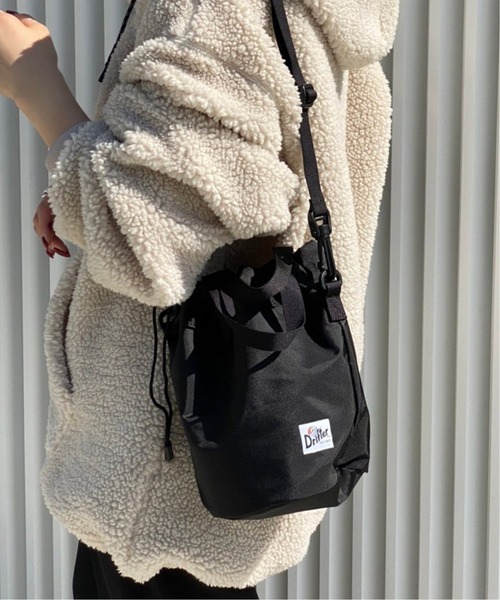 Spick & Span（スピックアンドスパン）の「【Drifter】DRAWSTRING POUCH / ショルダーバッグ◆（ショルダーバッグ・レディース・ホワイト/ブラック・FREE）」の2枚目の写真