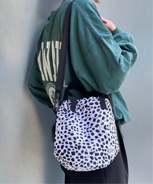 Spick & Span（スピックアンドスパン）の「【Drifter】DRAWSTRING POUCH / ショルダーバッグ◆（ショルダーバッグ・レディース・ホワイト/ブラック・FREE）」の4枚目の写真