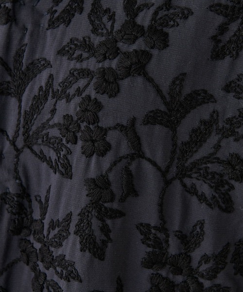 BEARDSLEY（ビアズリー）の「刺繍×ニットリバーシブルコート（その他アウター・レディース・ブラック・FREE）」の2枚目の写真