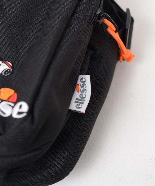 ellesse（エレッセ）の「【エレッセ×スヌーピー】スヌーピーコラボ ダブルポケット 横型 ショルダーバッグ（ショルダーバッグ・レディース・ネイビー/ベージュ/ブラック・FREE）」の20枚目の写真