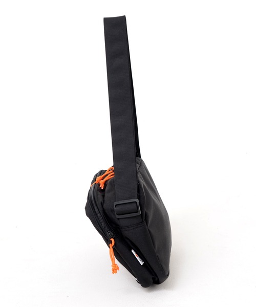 ellesse（エレッセ）の「【エレッセ×スヌーピー】スヌーピーコラボ ダブルポケット 横型 ショルダーバッグ（ショルダーバッグ・レディース・ネイビー/ベージュ/ブラック・FREE）」の17枚目の写真