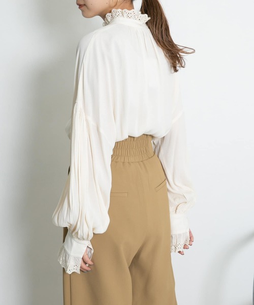KBF（ケイビーエフ）の「プチレースブラウス（シャツ/ブラウス・レディース・ブラック/アイボリー/ベージュ・ONE）」の5枚目の写真