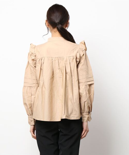 toucher du brise（トゥシェドブリーズ）の「【華奢見え】スタンドカラーフリルブラウス（シャツ/ブラウス・レディース・ベージュ/オフホワイト/ネイビー・M）」の17枚目の写真