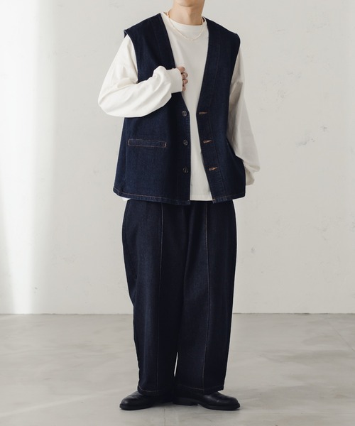epnok（エプノック）の「ノーカラーデニムジレベスト（ベスト・メンズ・ブラック/ナチュラル/ダークインディゴブルー・LARGE/MEDIUM/SMALL）」の8枚目の写真