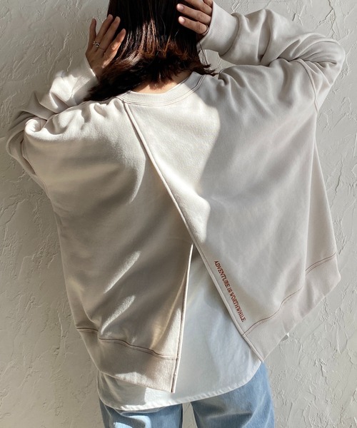 She's Closet(シーズクローゼット)の「前後2wayスリット入りロゴ刺繍長袖プルオーバースウェット(スウェット・レディース・オートミール/アイボリー/ブラック/カーキ・FREE)」の1枚目の写真