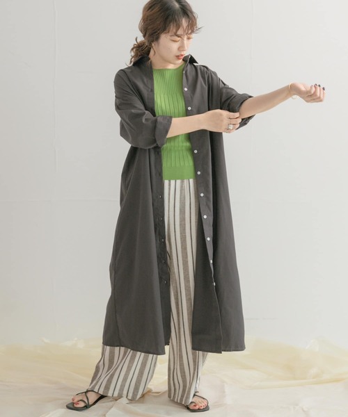 ITEMS URBANRESEARCH(アイテムズ アーバンリサーチ)の「『UR TECH Smart Linen Touch』リネンシャツワンピース(シャツワンピース・レディース・オフホワイト/ピンク/チャコールグレー・FREE)」の2枚目の写真