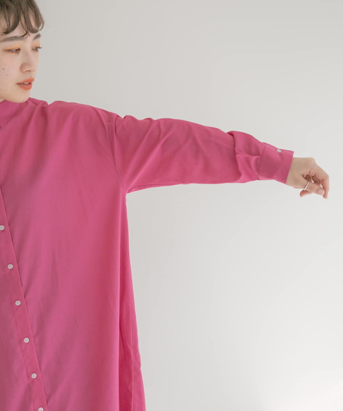 ITEMS URBANRESEARCH(アイテムズ アーバンリサーチ)の「『UR TECH Smart Linen Touch』リネンシャツワンピース(シャツワンピース・レディース・オフホワイト/ピンク/チャコールグレー・FREE)」の22枚目の写真