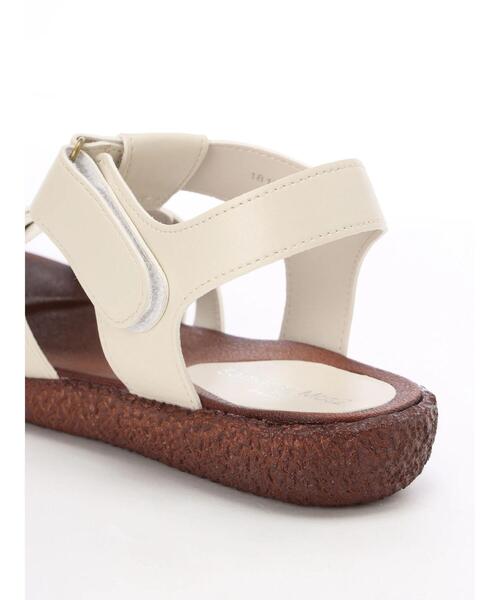 Samansa Mos2 blue（サマンサモスモスブルー）の「グルカフットベットサンダル（サンダル・レディース・ブラック/ダークブラウン/キナリ・MEDIUM/LARGE）」の10枚目の写真