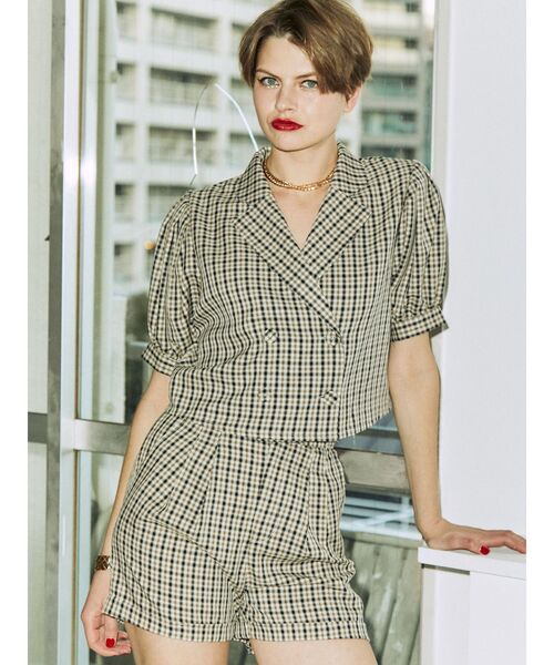 jouetie（ジュエティ）の「パワショルダブルボタンジャケット【セットアップ対応】（テーラードジャケット・レディース・グリーン/その他1/アイボリー/ブラック・MEDIUM）」の4枚目の写真