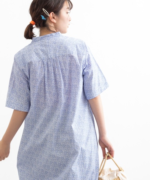 POU DOU DOU(プードゥドゥ)の「スタンドカラーワンポイント刺繍ロングシャツワンピース(ワンピース・レディース・グレー/ライトブルー/ブルー・3)」の15枚目の写真