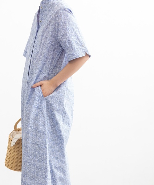 POU DOU DOU(プードゥドゥ)の「スタンドカラーワンポイント刺繍ロングシャツワンピース(ワンピース・レディース・グレー/ライトブルー/ブルー・3)」の17枚目の写真