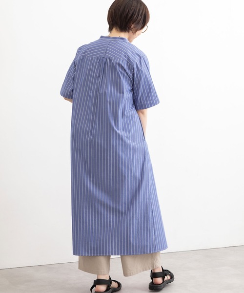 POU DOU DOU(プードゥドゥ)の「スタンドカラーワンポイント刺繍ロングシャツワンピース(ワンピース・レディース・グレー/ライトブルー/ブルー・3)」の22枚目の写真