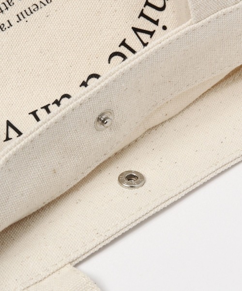 GLOBAL WORK(グローバルワーク)の「シンプルロゴトート/266900(クラッチバッグ・レディース・ブラック/ダークブラウン/ベージュ/オフホワイト・FREE)」の13枚目の写真