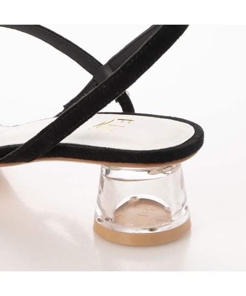 Fin（フィン）の「スクエアトゥクリアヒールサンダル【低反発スポンジ入り】（サンダル・レディース・ブラック/ベージュ/グリーン/キャメル・22.5cm/24.5cm/23.5cm/24cm/23cm/25cm）」の9枚目の写真