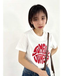タイポグラフィーTシャツ