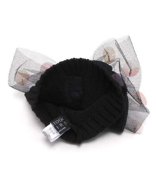 Ray BEAMS（レイビームス）の「BERNSTOCK SPEIRS / "NET BOW BEANIE" ニットキャップ（ニットキャップ/ビーニー・レディース・ブラック/ピンク・ONE SIZE）」の4枚目の写真