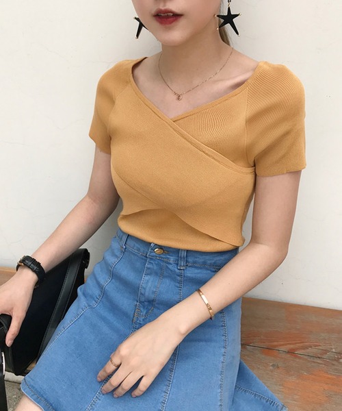 LAFFMO（ラフモ）の「Vネックサマーニットトップス（ニット/セーター・レディース・ホワイト/ブラック/イエロー/ブルー・FREE）」の6枚目の写真