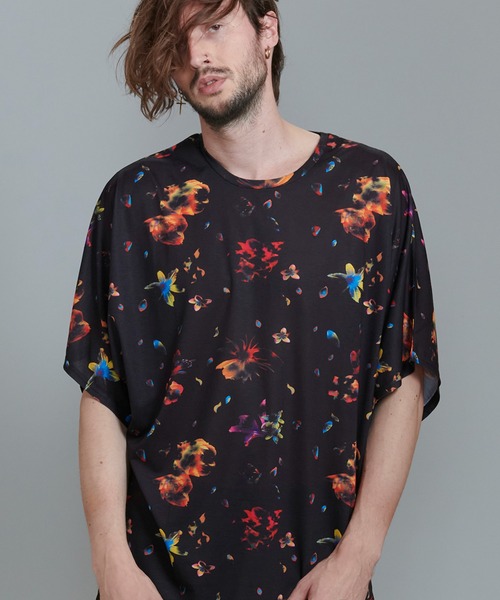 NO ID.（ノーアイディ）の「シャドウフラワードルマンスリーブT（Tシャツ/カットソー・メンズ・ブラック/レッド/ブルー・ONE SIZE）」の3枚目の写真