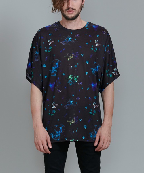 NO ID.（ノーアイディ）の「シャドウフラワードルマンスリーブT（Tシャツ/カットソー・メンズ・ブラック/レッド/ブルー・ONE SIZE）」の6枚目の写真