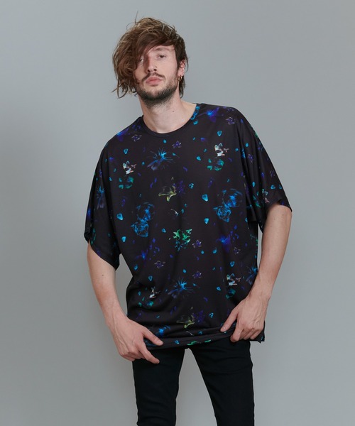 NO ID.（ノーアイディ）の「シャドウフラワードルマンスリーブT（Tシャツ/カットソー・メンズ・ブラック/レッド/ブルー・ONE SIZE）」の13枚目の写真