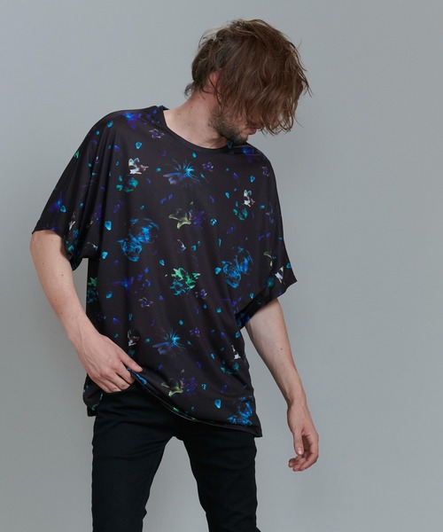 NO ID.（ノーアイディ）の「シャドウフラワードルマンスリーブT（Tシャツ/カットソー・メンズ・ブラック/レッド/ブルー・ONE SIZE）」の19枚目の写真