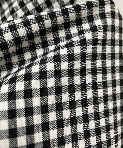 PICCIN（ピッチン）の「肩ひも付きギンガムチェックタイトスカート（ジャンパースカート・レディース・ブラック・M）」の11枚目の写真