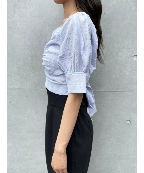 ENVYM（アンビー）の「バックリボンＢＬ（シャツ/ブラウス・レディース・ホワイト/ブラック/ブルー・FREE）」の6枚目の写真