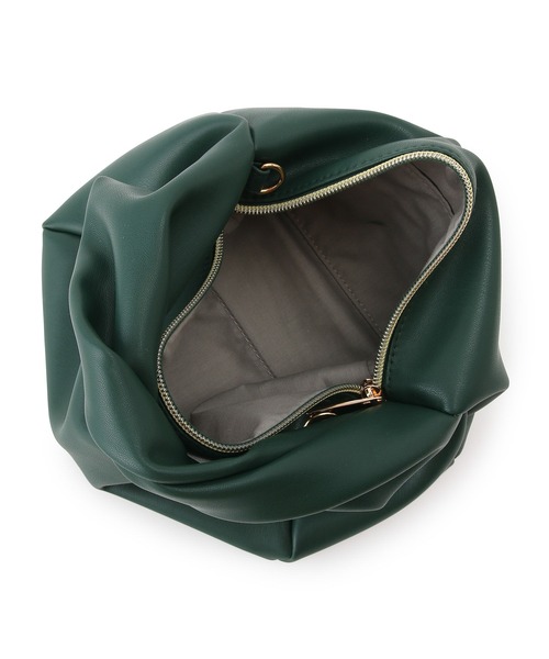 ROPE' PICNIC（ロペピクニック）の「【WEB限定カラー:シルバー】ツイストハンドルホーボーミニショルダーバッグ（ショルダーバッグ・レディース・ブラック/キナリ/イエロー系その他3/ダークグリーン/シルバー・FREE）」の7枚目の写真