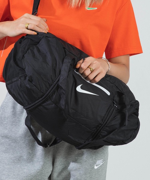 NIKE（ナイキ）の「NIKE STASH DUFF DB0306010/ナイキ バッグ ショルダー ドラム エコ ナイロン マチあり
