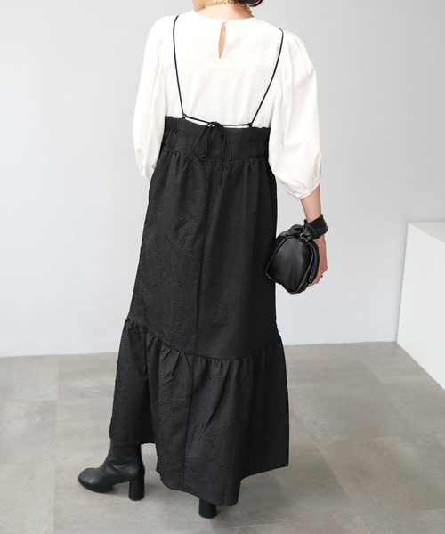 ＡＮＤＪ（アンドジェイ）の「【2022/AW】ふくれジャガードキャミワンピース（ワンピース・レディース・ブラック/ベージュ系その他/ブルー・M）」の4枚目の写真