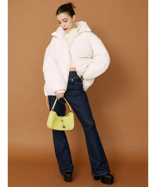 EVRIS(エヴリス)の「SUNNYチェーンハンドバッグ(ハンドバッグ・レディース・ブラック/ピンク/イエロー・FREE)」の8枚目の写真