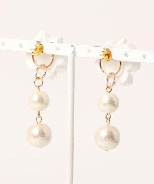 tone(トーン)の「【S.coeuf】2wayピアス コットンパールフラワー×2連コットンパール(MA)(ピアス(両耳用)・レディース・ホワイト・FREE)」の6枚目の写真