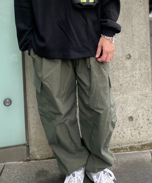 CONTACT(コンタクト)の「【CONTACT】ユーティリティーウォーターレジストオーバーサイズカーゴパンツ(カーゴパンツ・メンズ・ベージュ/ブラック/カーキ/モカ・LL/L/M/3L)」の21枚目の写真