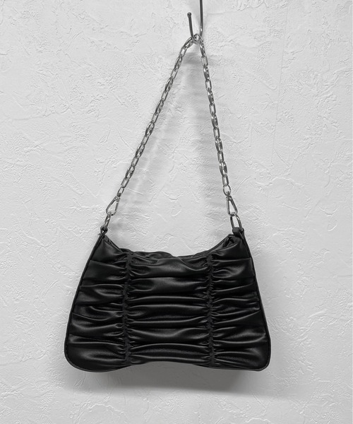 LVEU.(ラブユ.)の「【LVEU.】3wayシャーリングチェーンバッグ / バッグ 鞄 BAG ショルダー ハンドバッグ チェーン ミニ 合皮 合皮 ブラック ZOZOTOWN限定(ハンドバッグ・レディース・ブラック・FREE)」の16枚目の写真
