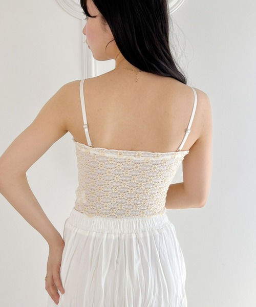 Loueme(ルエム)の「【23S/S 春夏新作】フラワーデザインカップ付きインナーキャミ(キャミソール・レディース・ラベンダー/ライトグリーン/アイボリー/ライトブルー/ブラック・FREE)」の9枚目の写真