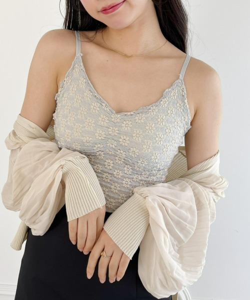 Loueme(ルエム)の「【23S/S 春夏新作】フラワーデザインカップ付きインナーキャミ(キャミソール・レディース・ラベンダー/ライトグリーン/アイボリー/ライトブルー/ブラック・FREE)」の19枚目の写真