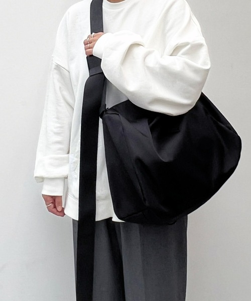 y/m（イム）の「スクエアナイロンショルダーBAG（ショルダーバッグ・レディース・ブラック・FREE）」の21枚目の写真