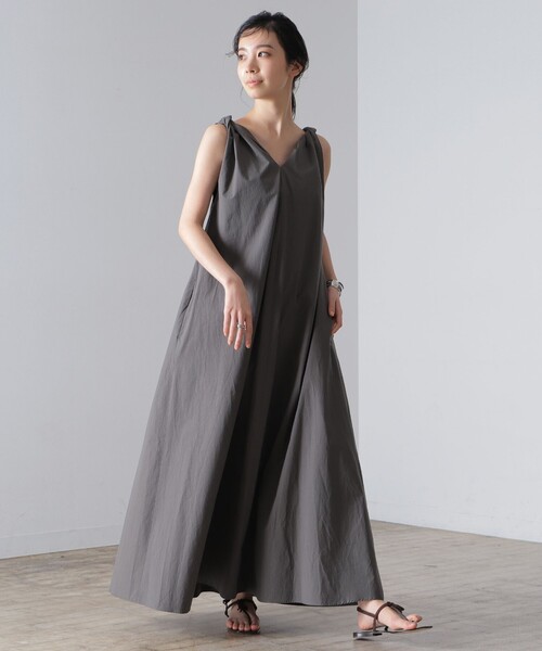 Demi-Luxe BEAMS(デミルクス ビームス)の「AK+1 / ネジリ ワンピース(ワンピース・レディース・キャメル/スミクロ・36/38)」の9枚目の写真