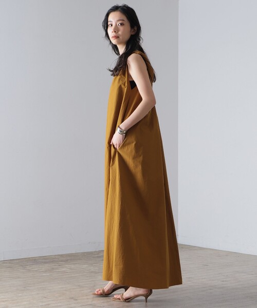 Demi-Luxe BEAMS(デミルクス ビームス)の「AK+1 / ネジリ ワンピース(ワンピース・レディース・キャメル/スミクロ・36/38)」の10枚目の写真