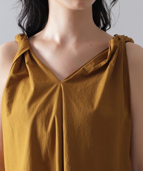 Demi-Luxe BEAMS(デミルクス ビームス)の「AK+1 / ネジリ ワンピース(ワンピース・レディース・キャメル/スミクロ・36/38)」の12枚目の写真