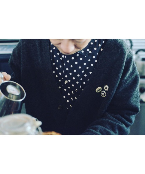 GAP（ギャップ）の「Gap Icons ×  The Brooklyn Circus ピン 4つセット（ブローチ/コサージュ・メンズ・マルチ・ONE SIZE）」の3枚目の写真