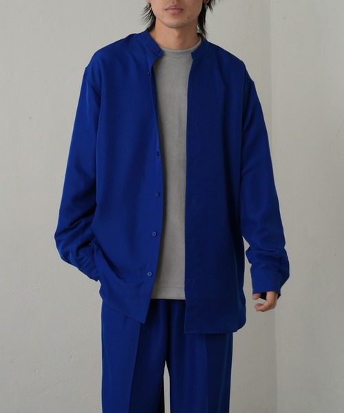 COLONY 2139（コロニートゥーワンスリーナイン）の「ドレープポリバンドカラー長袖シャツ（シャツ/ブラウス・メンズ・ブラック/アイボリー/ブルー・MEDIUM/LARGE）」の15枚目の写真