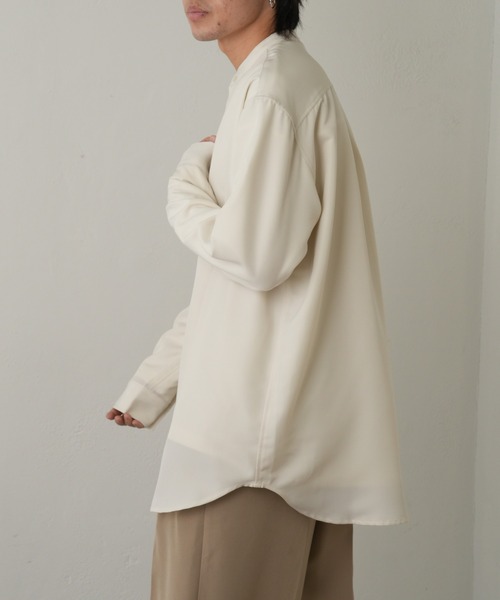 COLONY 2139（コロニートゥーワンスリーナイン）の「ドレープポリバンドカラー長袖シャツ（シャツ/ブラウス・メンズ・ブラック/アイボリー/ブルー・MEDIUM/LARGE）」の19枚目の写真