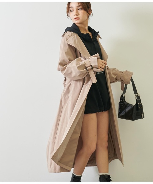 ANAP(アナップ)の「キャンディ袖ビックトレンチコート(トレンチコート・レディース・ベージュ/マスタード/アイボリー・FREE)」の10枚目の写真