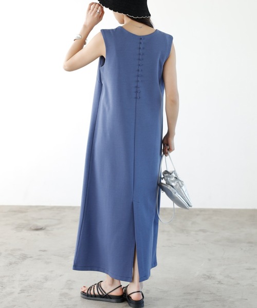 GeeRA(ジーラ)の「くるみボタンストレッチロングワンピース(ワンピース・レディース・ブルー/オレンジ/ブラック・LARGE/X-LARGE/SMALL/MEDIUM)」の7枚目の写真