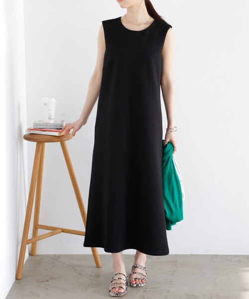 GeeRA(ジーラ)の「くるみボタンストレッチロングワンピース(ワンピース・レディース・ブルー/オレンジ/ブラック・LARGE/X-LARGE/SMALL/MEDIUM)」の11枚目の写真